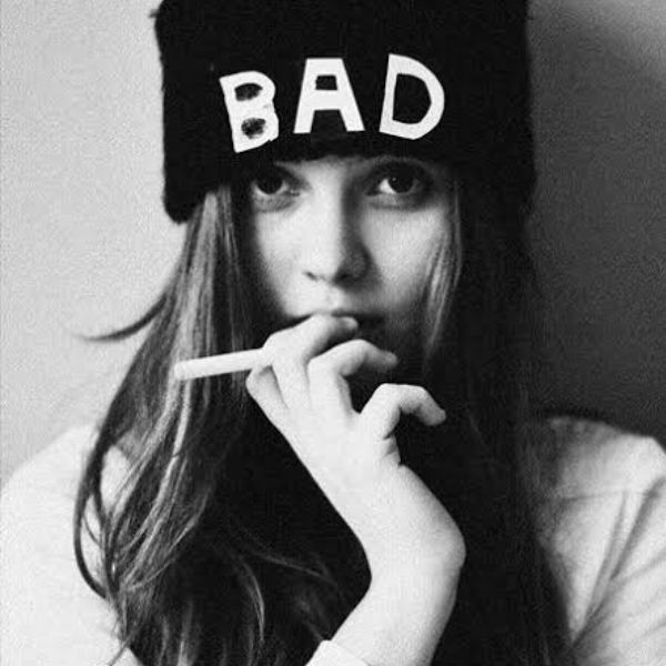 Bad cute. Bad girl девушка. Плохие девочки. Плохая девочка картинки. Девушка гангста.